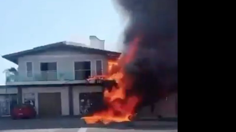 A aeronave caiu em cima de um restaurante, que estava fechado - Yohann Valim/Arquivo pessoal
