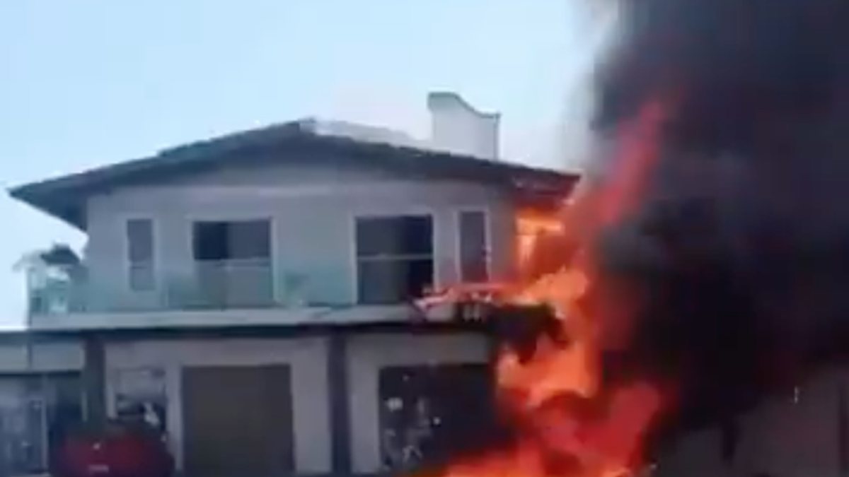 A aeronave caiu em cima de um restaurante, que estava fechado - Yohann Valim/Arquivo pessoal