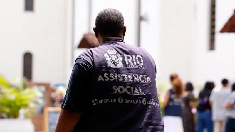 Piso salarial unificado é demanda recorrente dos assistentes sociais - Tânia Rêgo/Agência Brasil