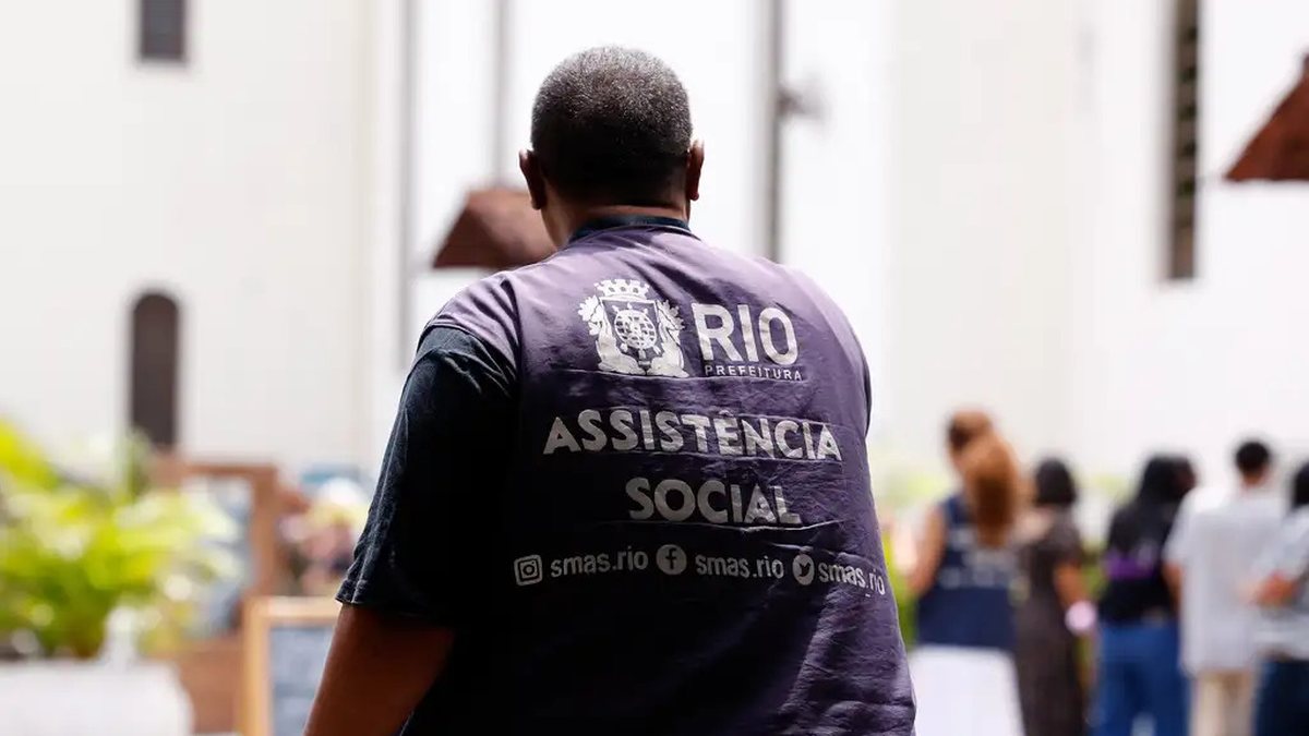 Piso salarial unificado é demanda recorrente dos assistentes sociais - Tânia Rêgo/Agência Brasil