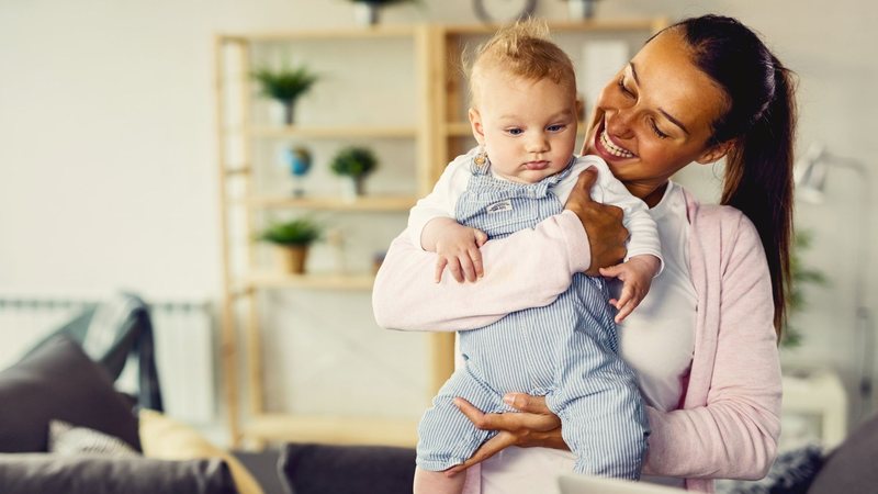 Profissionais assumem o papel de gestoras infantis de alto padrão - Freepik