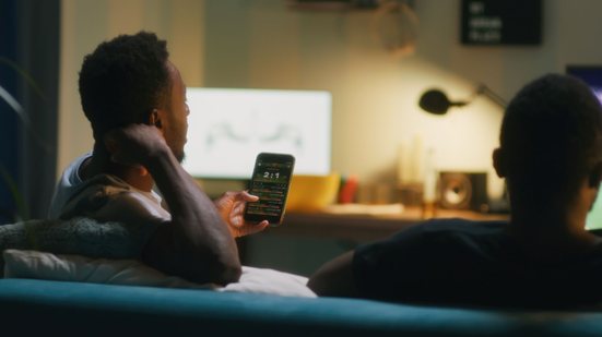 Eleitores que se identificam como 'bolsonaristas' são os que mais apostam (33%) - Adobe Stock