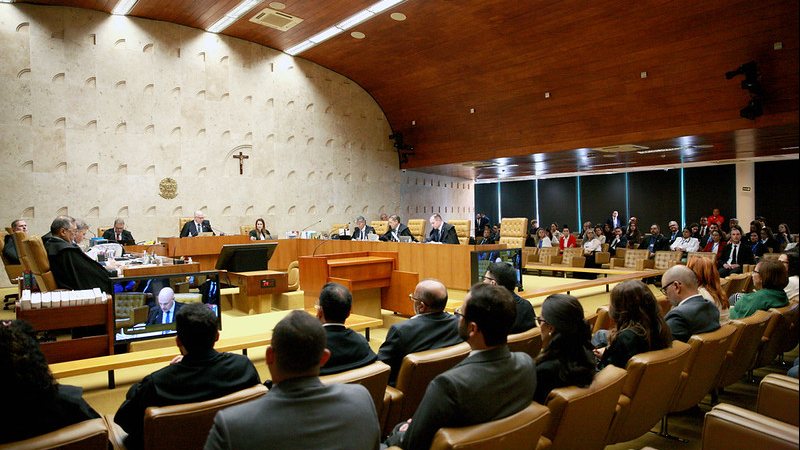 Alexandre de Moraes considera que a prática contraria a Constituição Federal ao não cumprir a determinação nacional do piso - Bruno Moura/STF