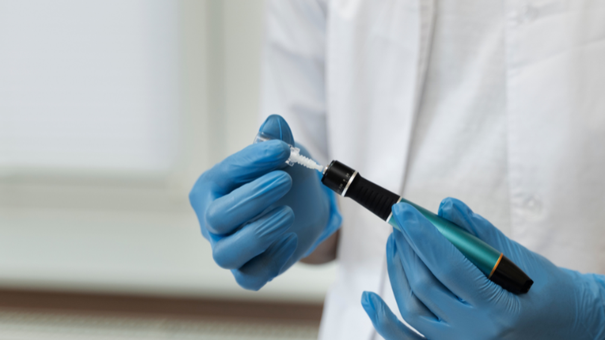 Quase quatro a cada dez pessoas consideram ou talvez considerem o uso de tratamentos injetáveis num futuro próximo - Freepik