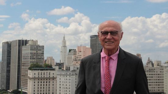 o deputado estadual Eduardo Suplicy, de 84 anos, defende e se trata com cannabis medicinal - Divulgação