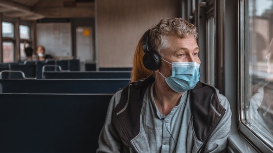 Confira recomendações de viagem e saúde com uma médica geriatra e  uma viajante de 80 anos que já passou por oito países - Envato