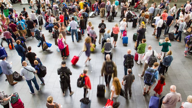 Órgão paulista aponta principais cuidados que o consumidor deve ter para evitar problemas no feriadão - Envato