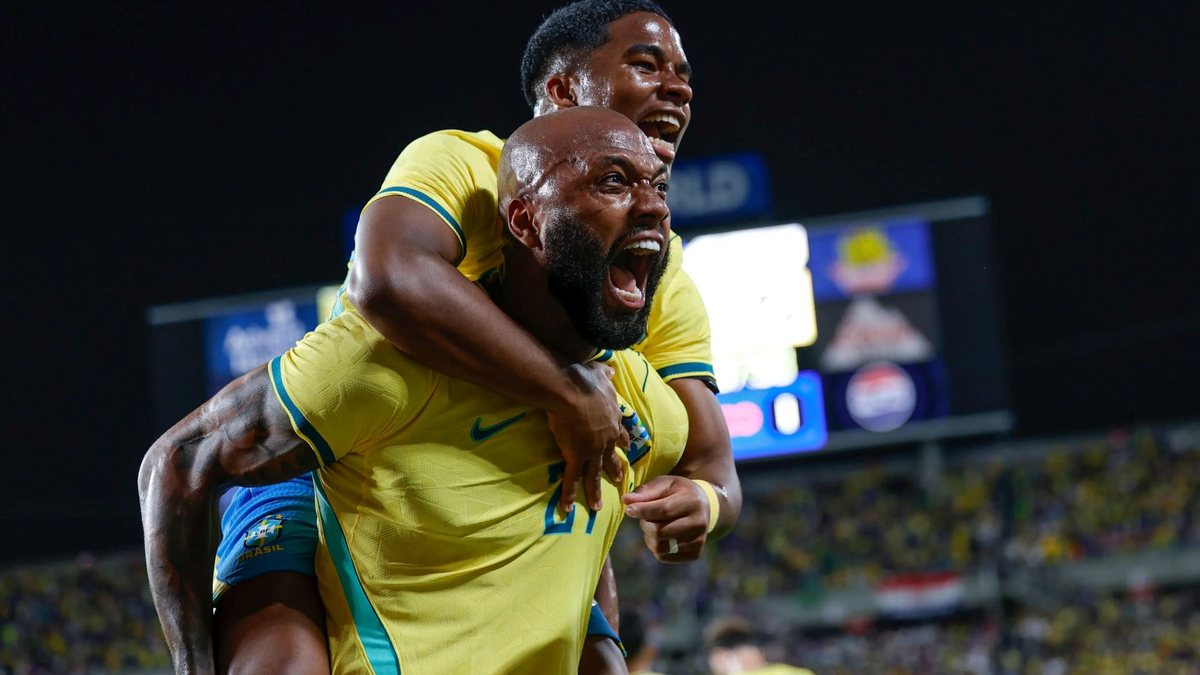 Igor Thiago e Endrick comemoram o segundo gol do Brasil contra a Croácia - Rafael Ribeiro/CBF