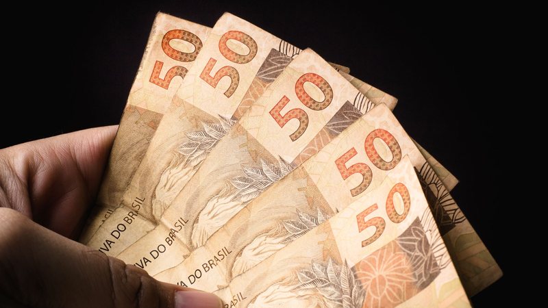 Novo Desenrola deve ter descontos de até 90% em dívidas e juros menores - Adobe Stock