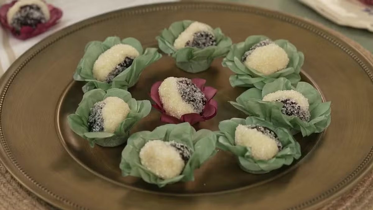 Docinho olho de sogra, feito com ameixa seca - Divulgação / Marajoara Laticínios