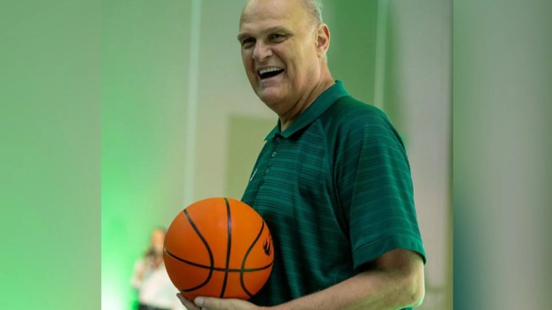 Ídolo do basquete, Oscar Schmidt morreu na tarde de sexta-feira, 17, aos 68 anos - Reprodução/Instagram