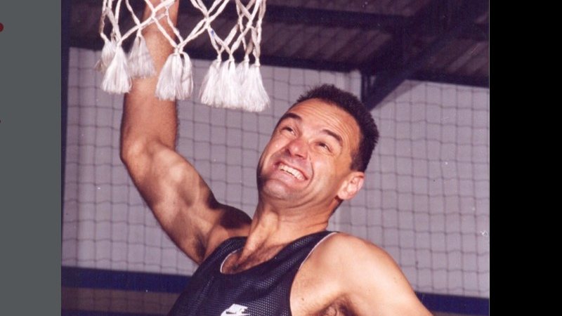 Oscar foi internado às pressas no Hospital Municipal Santa Ana - Reprodução/Instagram @oscarschmidt14