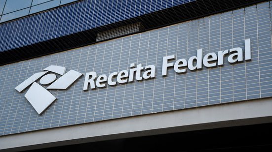 Receita alerta que pagamentos não devem ser feitos por Pix - Adobe Stock