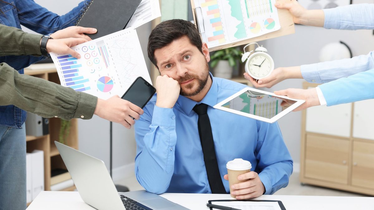 Segundo a pesquisa, para 69% dos gerentes o ritmo de trabalho é considerado difícil de sustentar - Envato