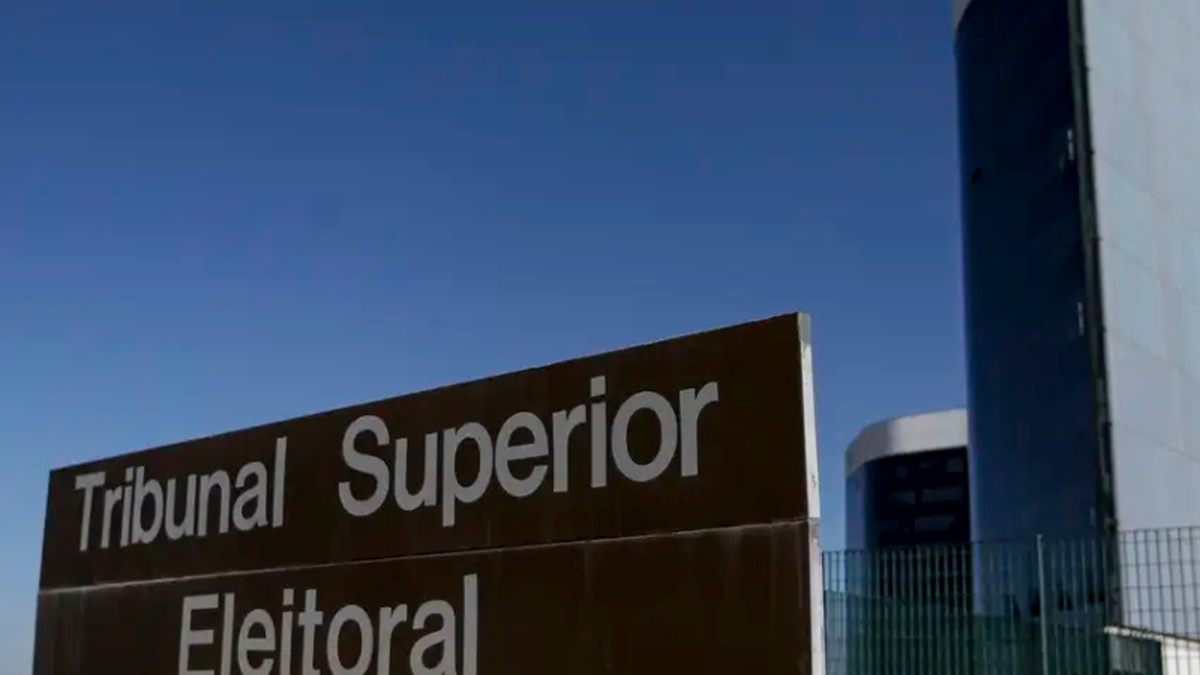 Caso o pré-candidato não solicite o seu afastamento ou não renuncie dentro do prazo estipulado, ele passará a ser considerado inelegível - Marcelo Camargo/Agência Brasil