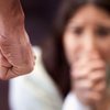 70% das mulheres pesquisadas consideram a vergonha como uma das principais barreiras para buscar ajuda - Envato