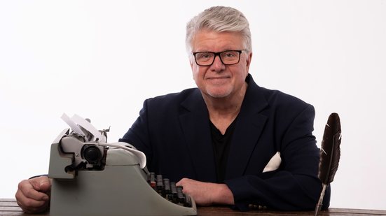 O jornalista William Jeffrey, de 68 anos, é o idealizador do canal 'Diacho de Gringo' - Divulgação