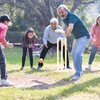 Avôs e avós podem ter um papel importante na reconexão das famílias com as brincadeiras longe das telas - AdobeStock