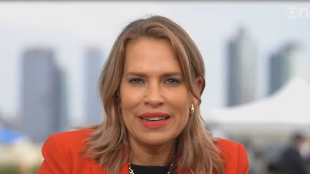 Porta-voz do Departamento de Estado, Amanda Roberson negou que a decisão foi influenciada por políticos brasileiros - Reprodução / Globonews