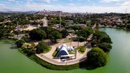 Na capital mineira, 65% das famílias tinham alguma conta vencida no começo deste ano - Adobe Stock