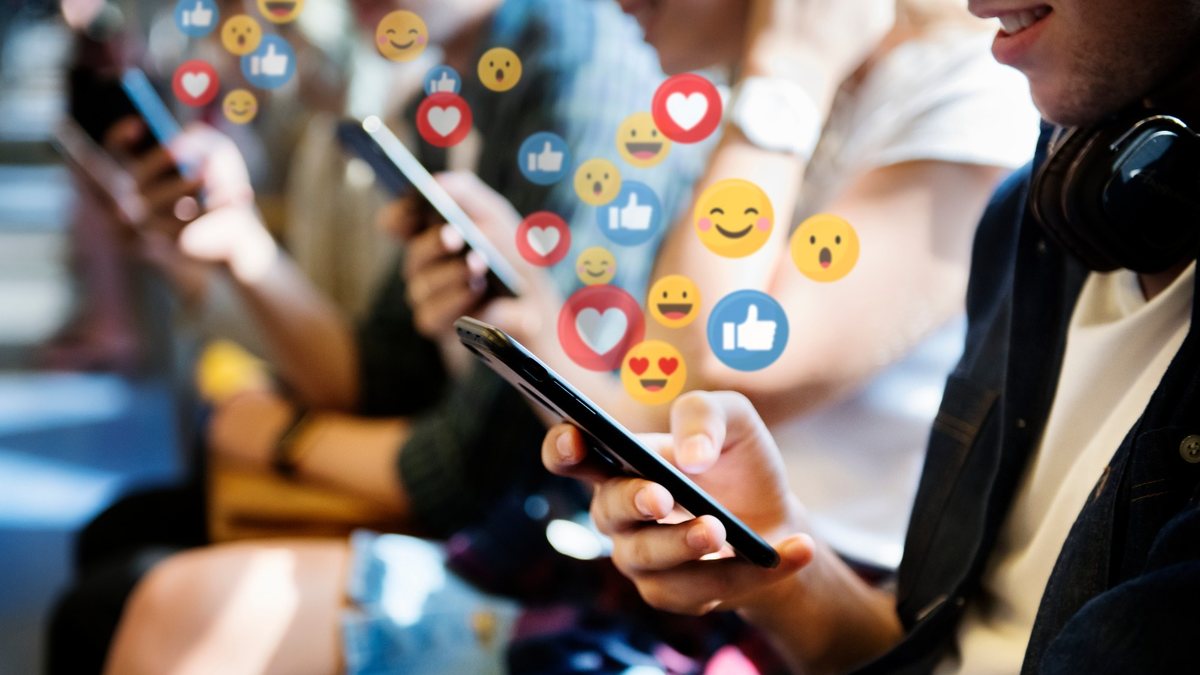 A Meta tem atuado na limitação de conteúdos para menores de idade, como o apoio à "Lei Felca" - Adobe Stock