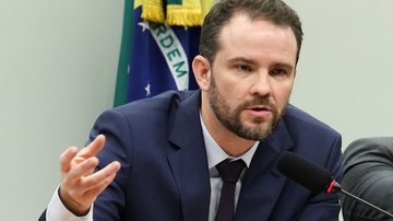 Ministro Dario Durigan diz que também foi identificado o uso de criptoativos para fins de lavagem de dinheiro - Lula Marques/Agência Brasil