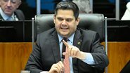 Alcolumbre ressaltou que a leitura dos pedidos é um 'ato discricionário' - Andressa Anholete/Agência Senado