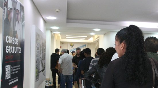 Número diminuiu  21,7% em relação ao 1º trimestre de 2025 - Rovena Rosa/Agência Brasil