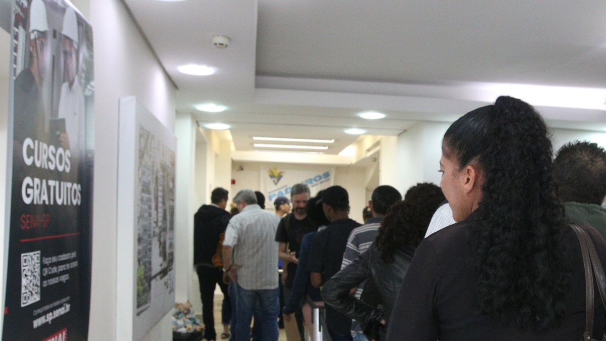 Número diminuiu  21,7% em relação ao 1º trimestre de 2025 - Rovena Rosa/Agência Brasil