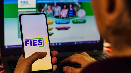 Mais de 1 milhão de estudantes devem ser beneficiados com o refinanciamento - Adobe Stock