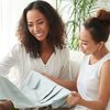 Metade dos consumidores deve presentear com roupas ou calçados - Envato