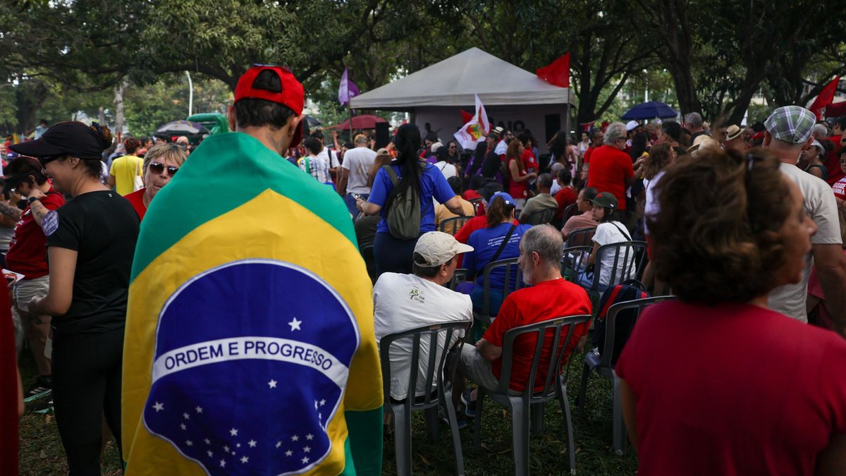Manifestação em Brasília contra a escala 6x1, em 1º de maio deste ano - Fabio Rodrigues-Pozzebom/Agência Brasil