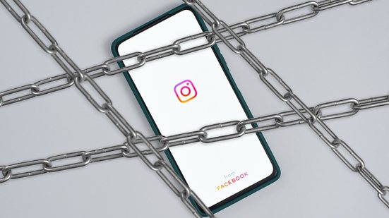 A plataforma permite interromper o perfil temporariamente ou apagar de forma permanente - Adobe Stock