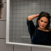 Filme "A Substância" (2024) aborda diretamente o etarismo e a pressão estética com mulheres 60+ - Divulgação