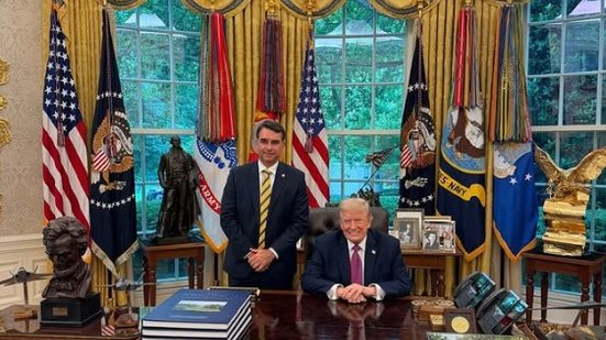 Na divulgação, não foi mencionado o motivo do encontro com Trump - Reprodução / Instagram / @falviobolsonaro