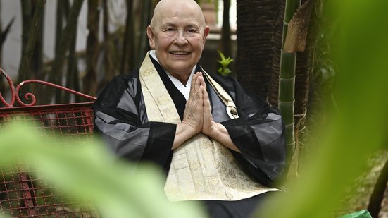 'Qualquer idade é a idade de começar', diz Monja Coen sobre meditação - Divulgação/Encontro Mundial 2026