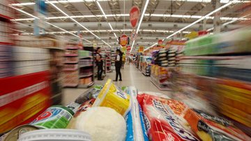 Todos os nove grupos de produtos e serviços tiveram alta em setembro - Joédson Alves/Agência Brasil