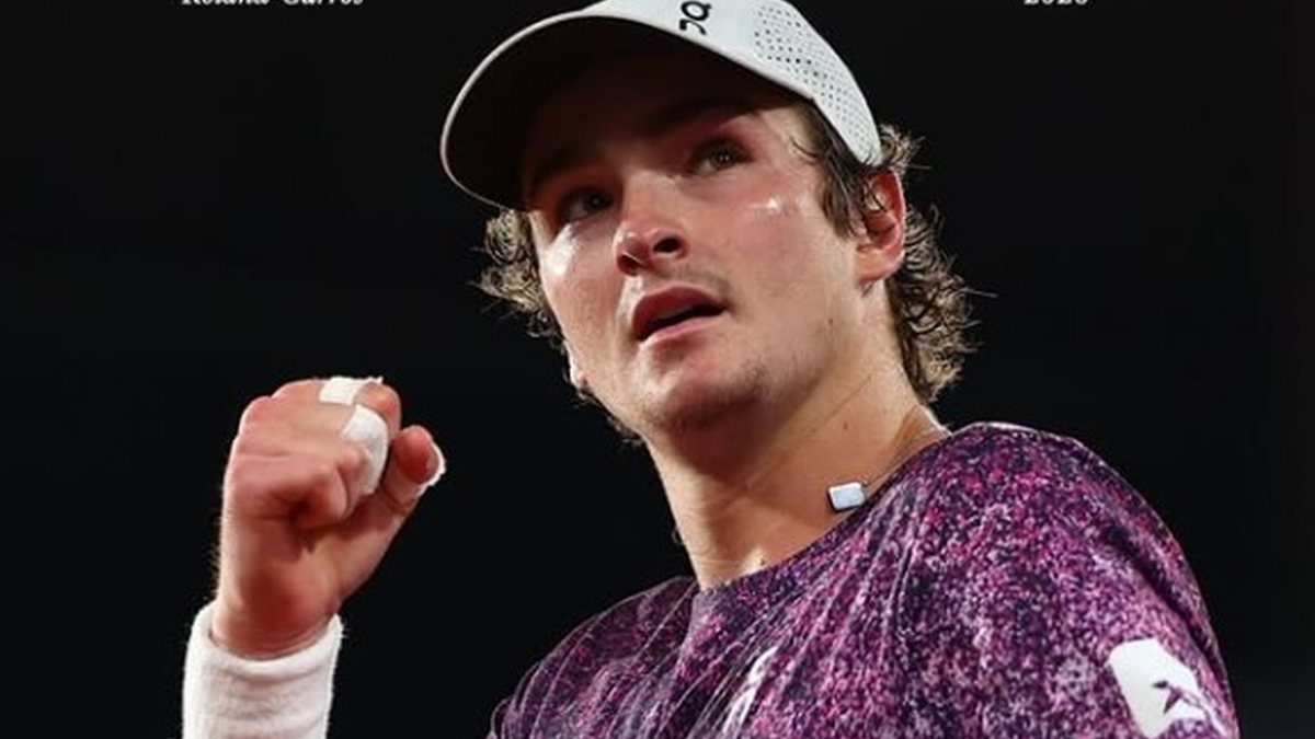 João Fonseca venceu o norueguês Casper Rudd por 3 sets a 1 - Reprodução / Roland Garros