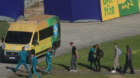 Jogadores chegam à Granja Comary para período de treinos que vai até o sábado, 30 - Pedro Kirilos/Estadão Conteúdo/Estadão Conteúdo
