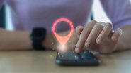 Os fabricantes de celular oferecem recursos para localização dos aparelhos - Adobe Stock