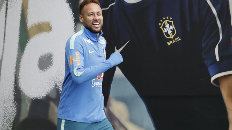 Neymar treina com a seleção na Granja Comary; jogador é reverenciado pelos colegas - CBF