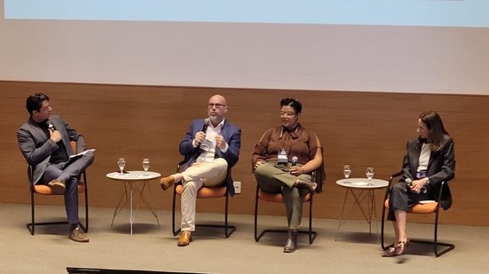 Painel sobre educação financeira reuni diversos especialistas da área - Fabiana Holtz/Viva