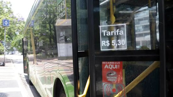 Fim da tarifa zero? Cidades começam a cancelar ônibus gratuito\u003B veja quais