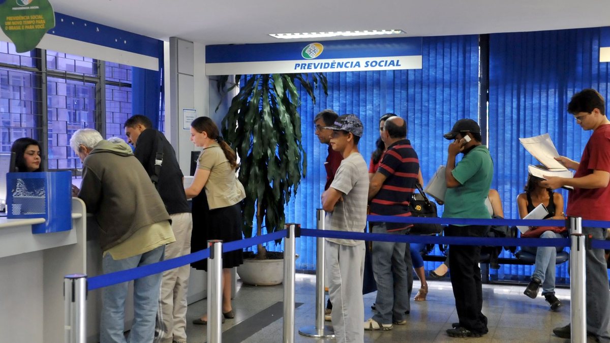 INSS alega falha de sistema envolvendo o pagamento de beneficios em 69 agências descredenciadas - Antonio Cruz/Agência Brasil