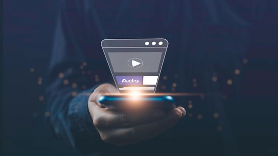 A atualização do Guia de Marketing e Publicidade por Influenciadores passa a valer em junho - Adobe Stock