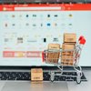 Compras de importados até US$ 50 feitas por pessoas físicas deixam de pagar alíquota de 20% - Envato