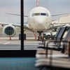 Alta do petróleo tem pressionado custos de materiais sintéticos usados na fabricação de roupas - Envato