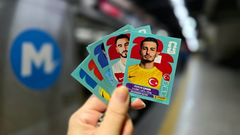 Usuário do metrô terão espaço para troca de figurinhas do álbum da Copa do Mundo - Divulgação / MetrôRio