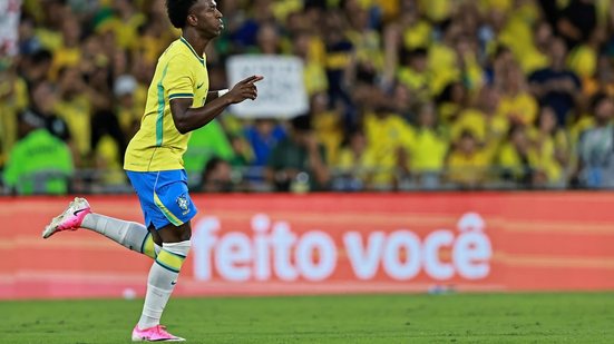 Vini Jr. inaugurou o placar fazendo o primeiro do Brasil logo no primeiro minuto - Estadão Conteúdo