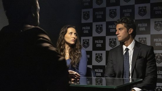 Com medo das ameaças que recebeu, Adriana diz a Pedro que não quer mais vê-lo - Divulgação/Globo